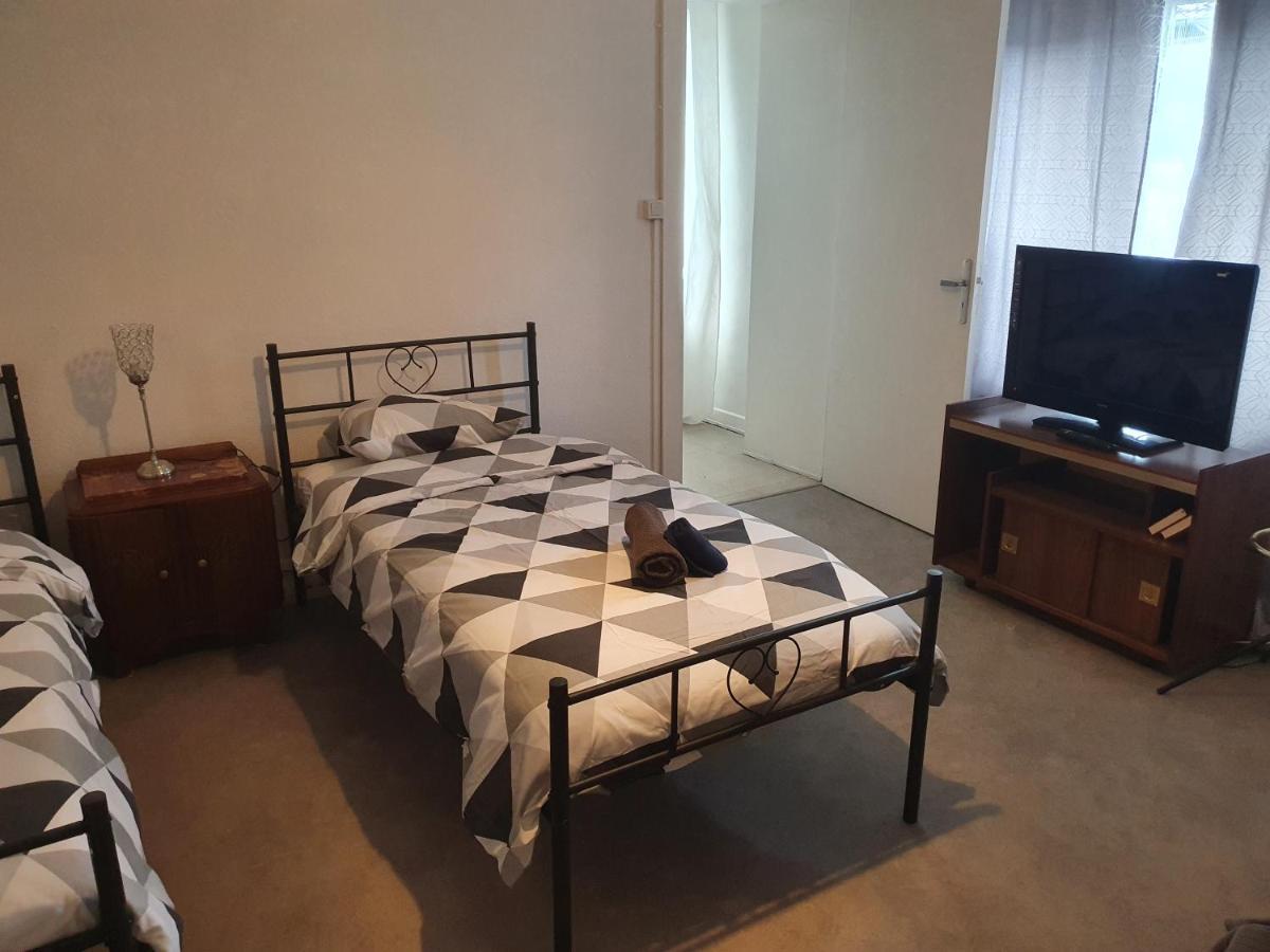 Appartamento Meublés HG Bains-les-Bains Esterno foto